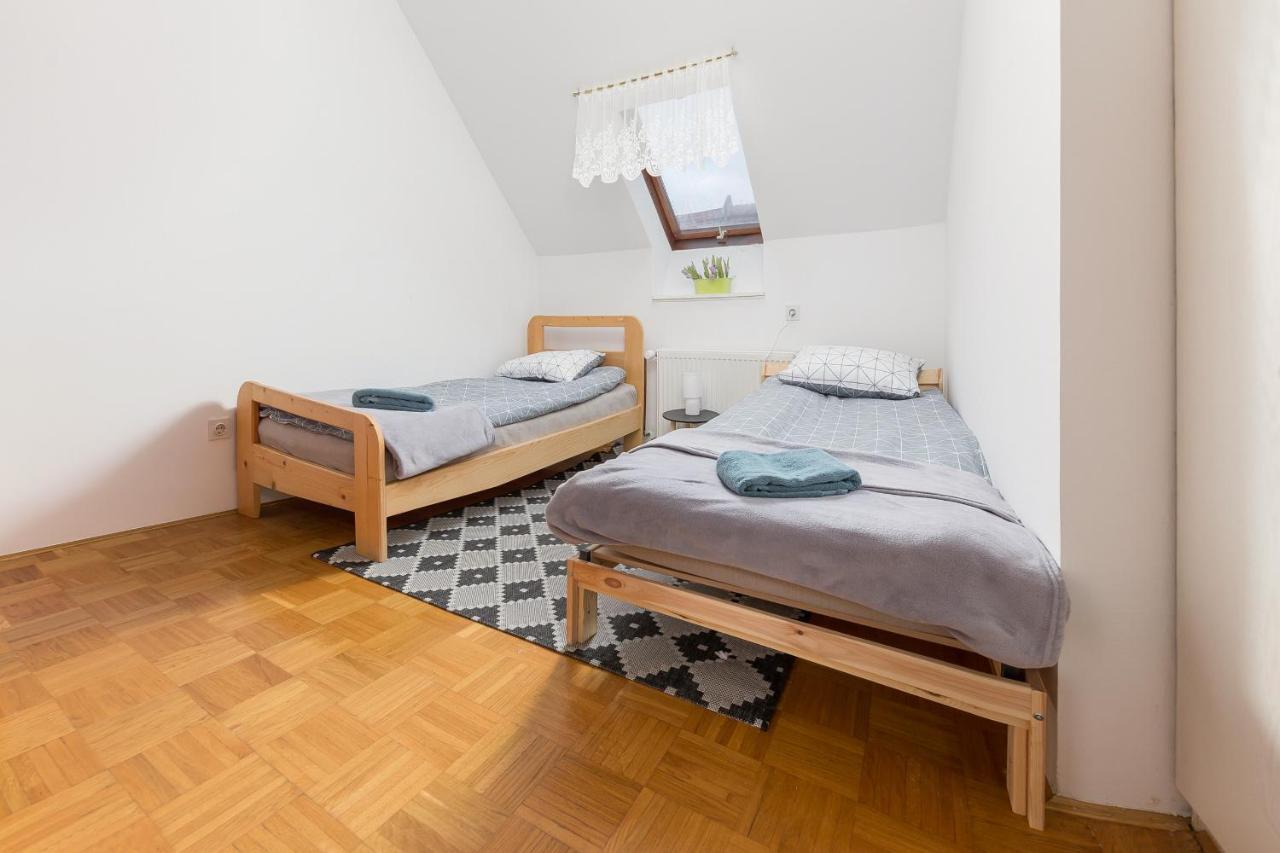 Apartma Lea Slovenj Gradec Bagian luar foto