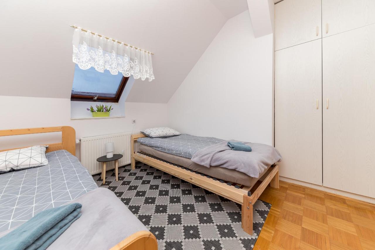 Apartma Lea Slovenj Gradec Bagian luar foto